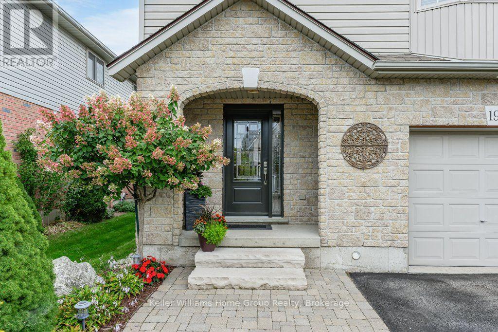 19 Peglar Crescent, Centre Wellington, Ontario  N1M 3T2 - Photo 5 - X13792092