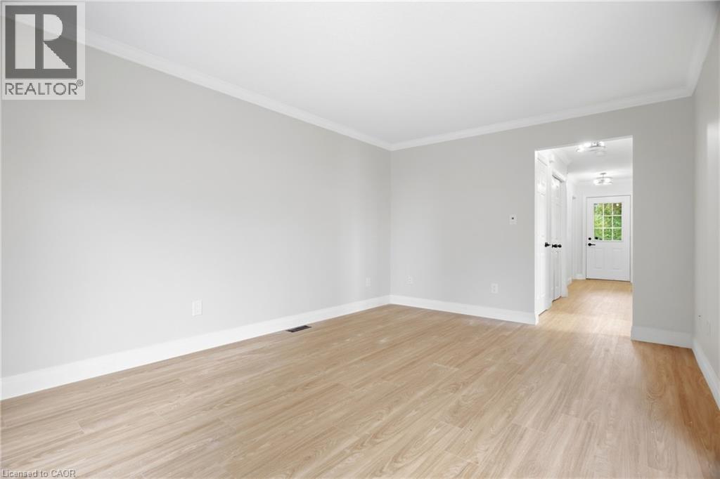 94 Chapel Street, Woodstock, Ontario  N4S 3R7 - Photo 12 - 40863595