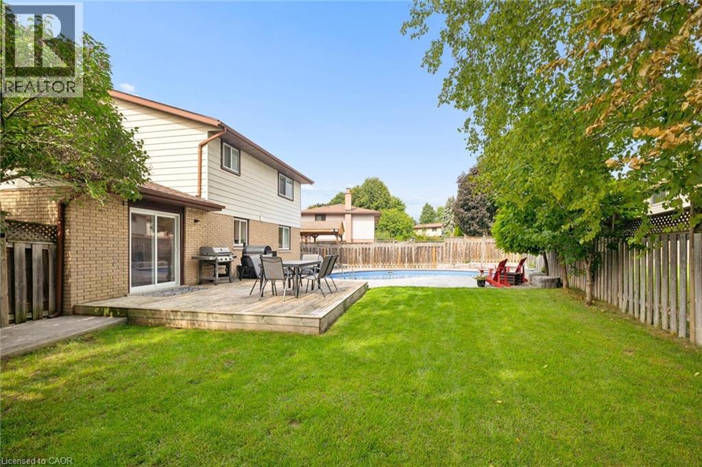 125 Martinglen Crescent, Kitchener, Ontario  N2E 2A3 - Photo 31 - 40863860