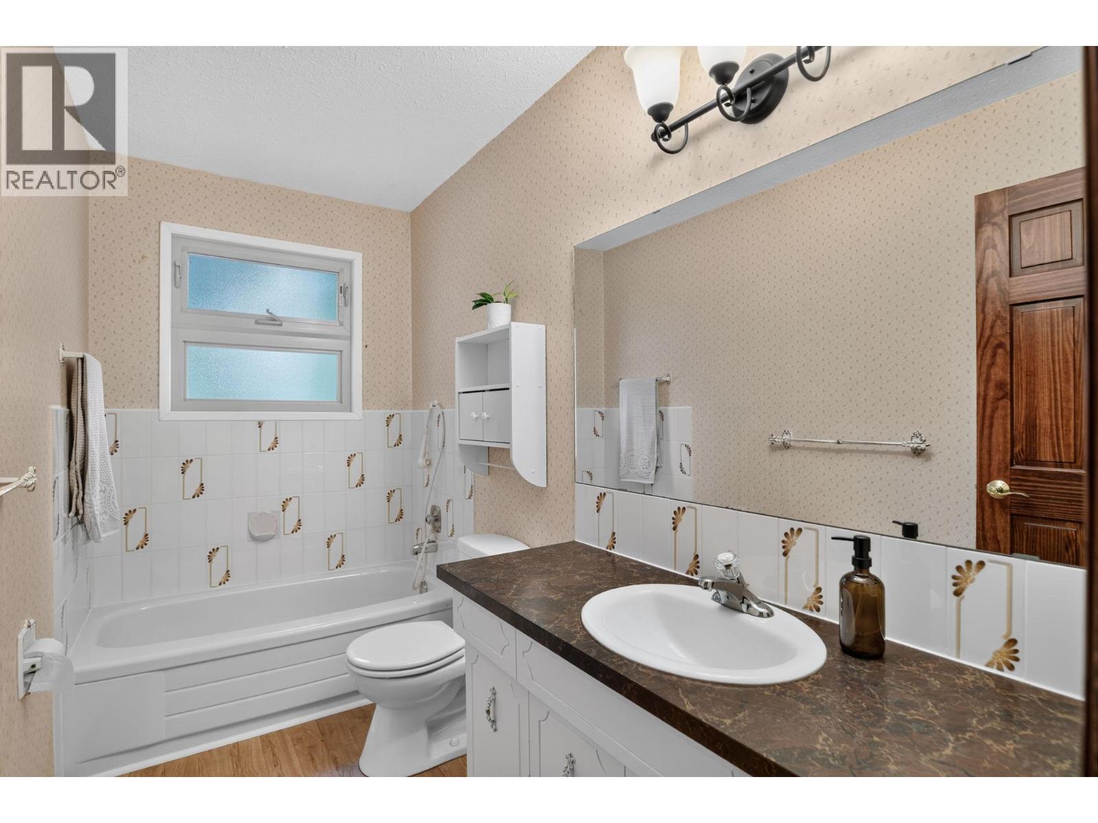 4685 Westridge Drive, Kelowna, British Columbia  V1W 3A8 - Photo 30 - 10400746