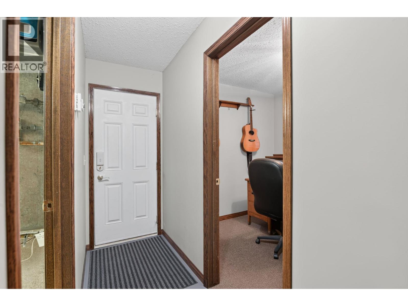 4685 Westridge Drive, Kelowna, British Columbia  V1W 3A8 - Photo 39 - 10400746