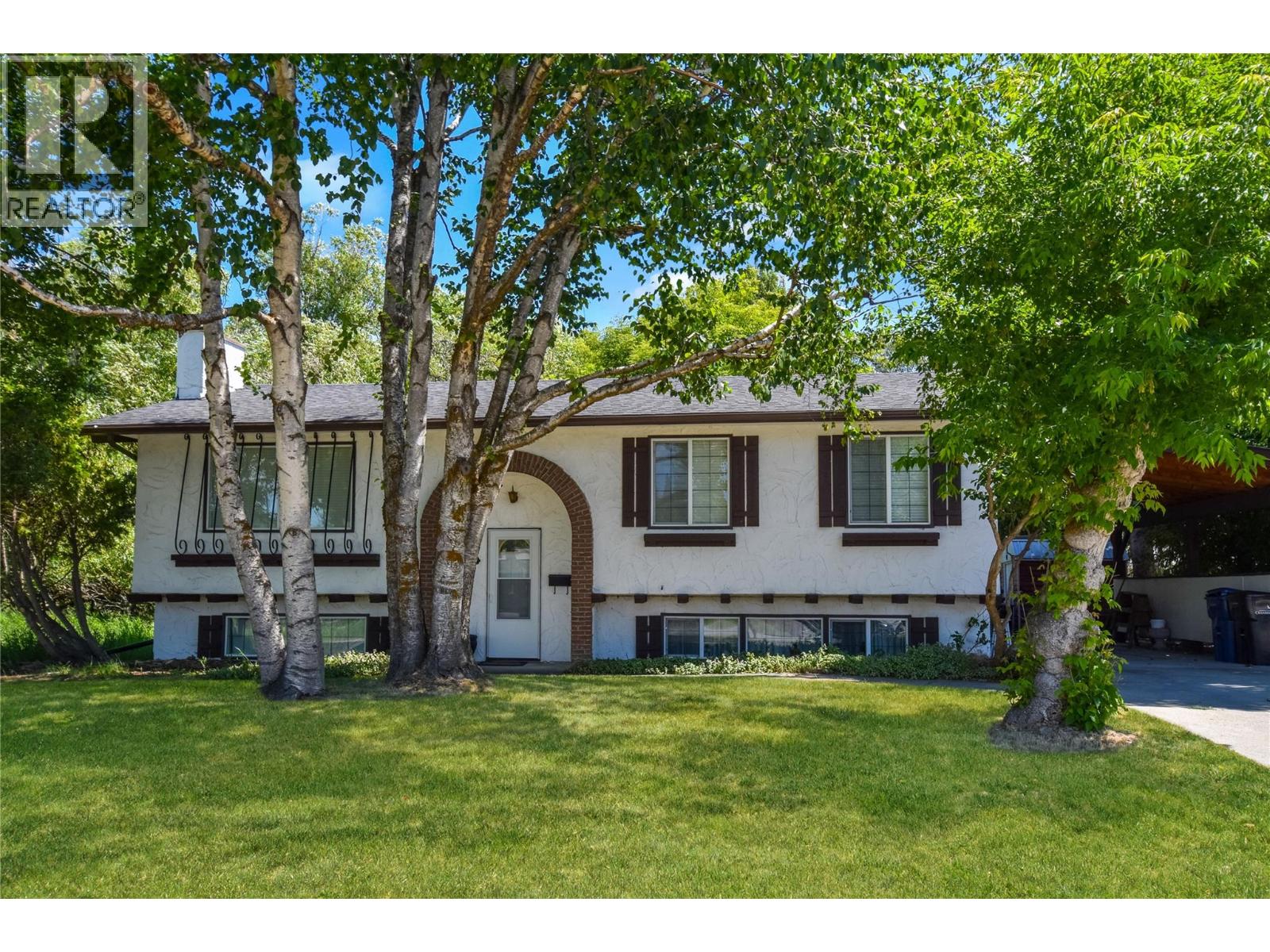 508 16th Ave S, Cranbrook, British Columbia