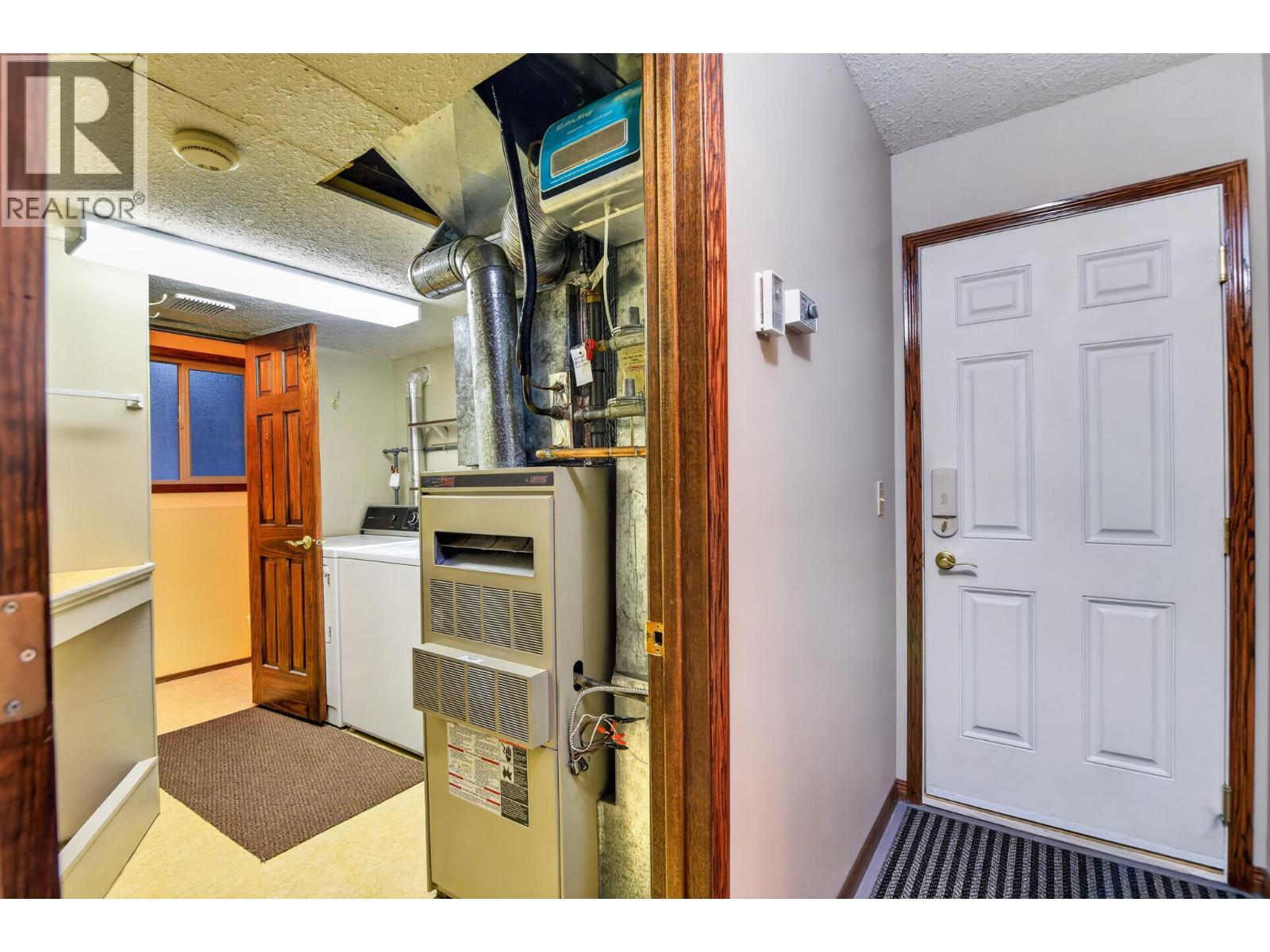 4685 Westridge Drive, Kelowna, British Columbia  V1W 3A8 - Photo 41 - 10400746