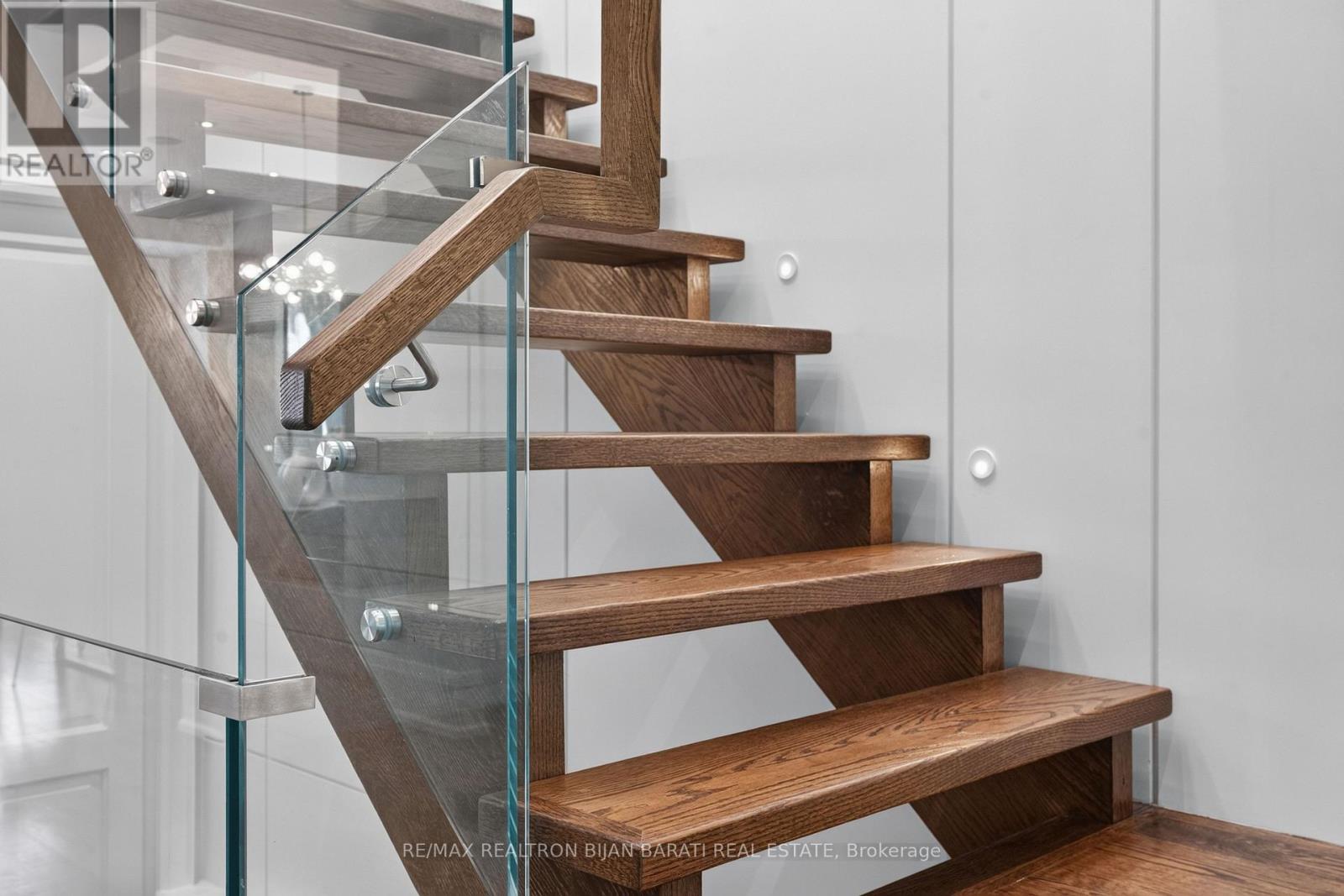 111 Kingsdale Avenue, Toronto, Ontario  M2N 3W5 - Photo 24 - C13788386