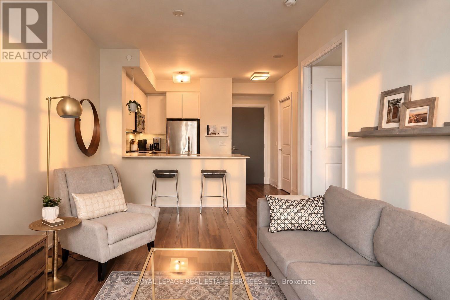 901 - 1 Old Mill Drive, Toronto, Ontario  M6S 0A1 - Photo 11 - W13791916