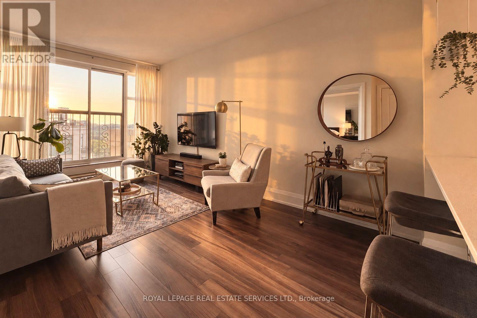 901 - 1 Old Mill Drive, Toronto, Ontario  M6S 0A1 - Photo 16 - W13791916