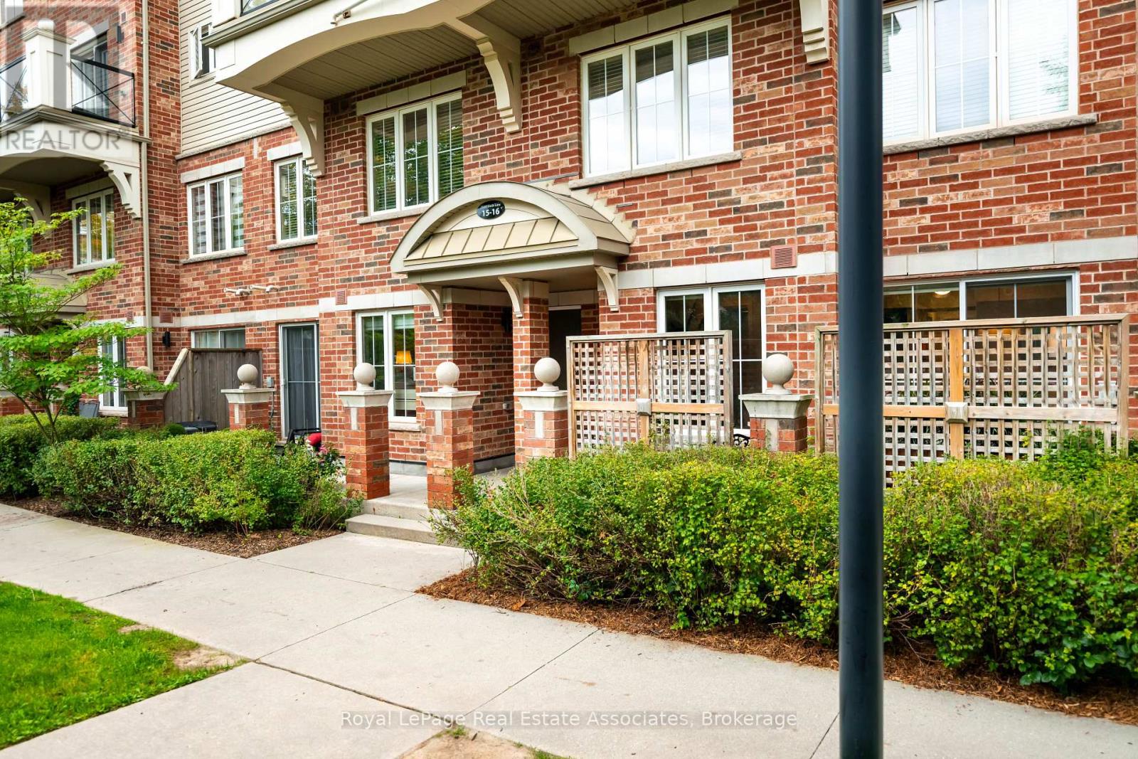 16 - 2563 Sixth Line, Oakville, Ontario  L6H 0H7 - Photo 3 - W13791934