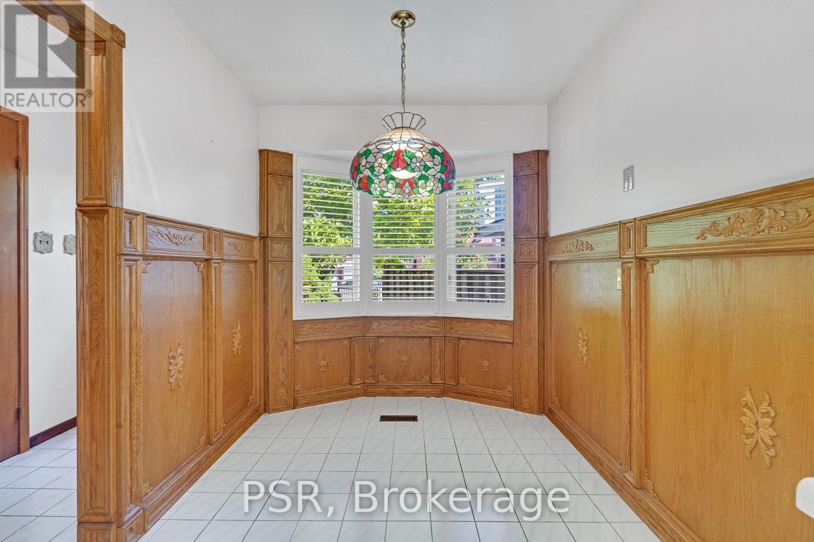 4069 Chelmsford Court, Mississauga, Ontario  L5B 2X2 - Photo 10 - W13791950