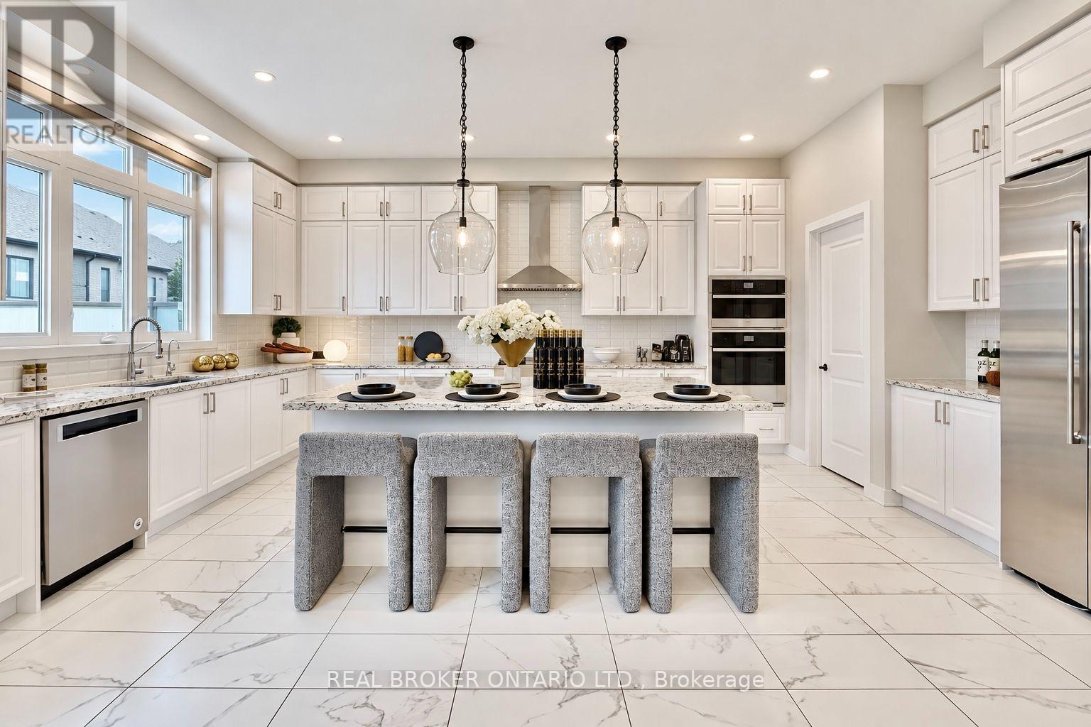72 Brookfam Street, Richmond Hill, Ontario  L4S 0J1 - Photo 9 - N13789032