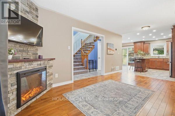 113 Essex Point Drive, Cambridge, Ontario  N1T 1W6 - Photo 8 - X13792082