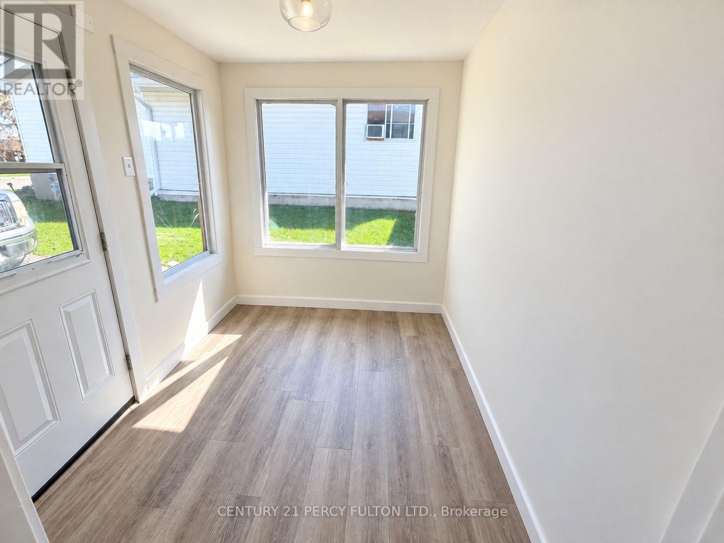 85 Denniston Street, Kawartha Lakes, Ontario  K9V 1L4 - Photo 2 - X13754022