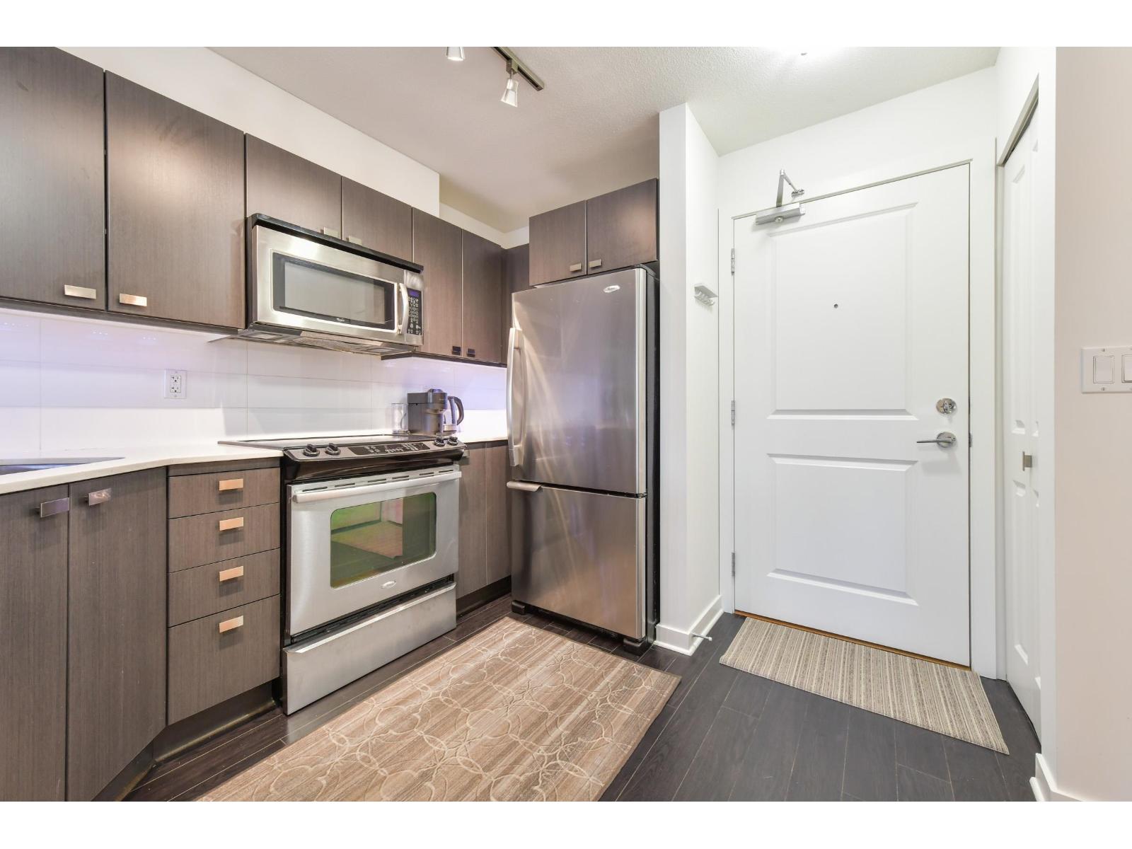 426 21009 56 AVENUE photo 3