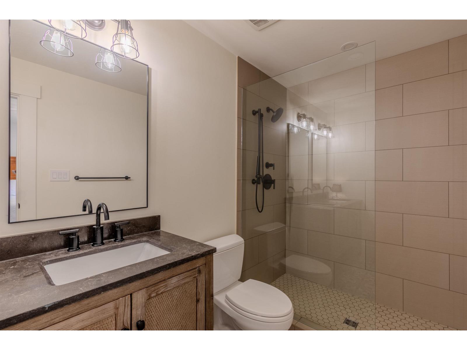 24633 56 Avenue, Langley, British Columbia  V2Z 1B9 - Photo 22 - R3165485