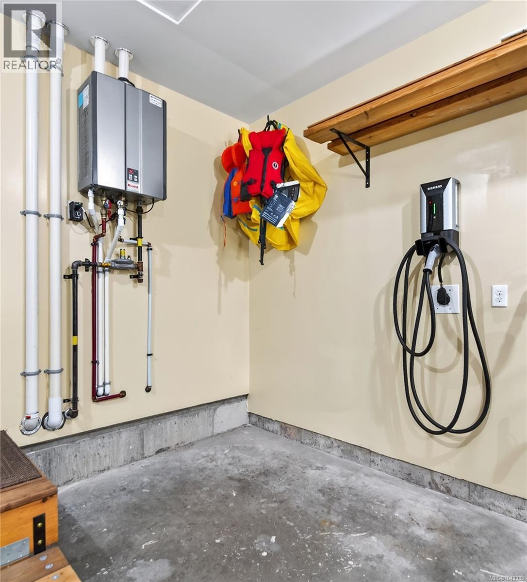 1000 Kingsley Cres, Comox, British Columbia  V9M 3R7 - Photo 48 - 1049933
