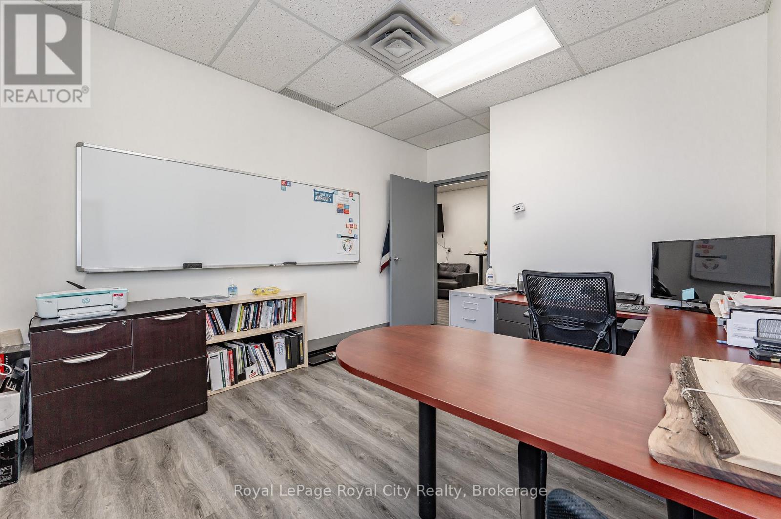 361 Southgate Drive, Guelph, Ontario  N1G 3M5 - Photo 14 - X12483554