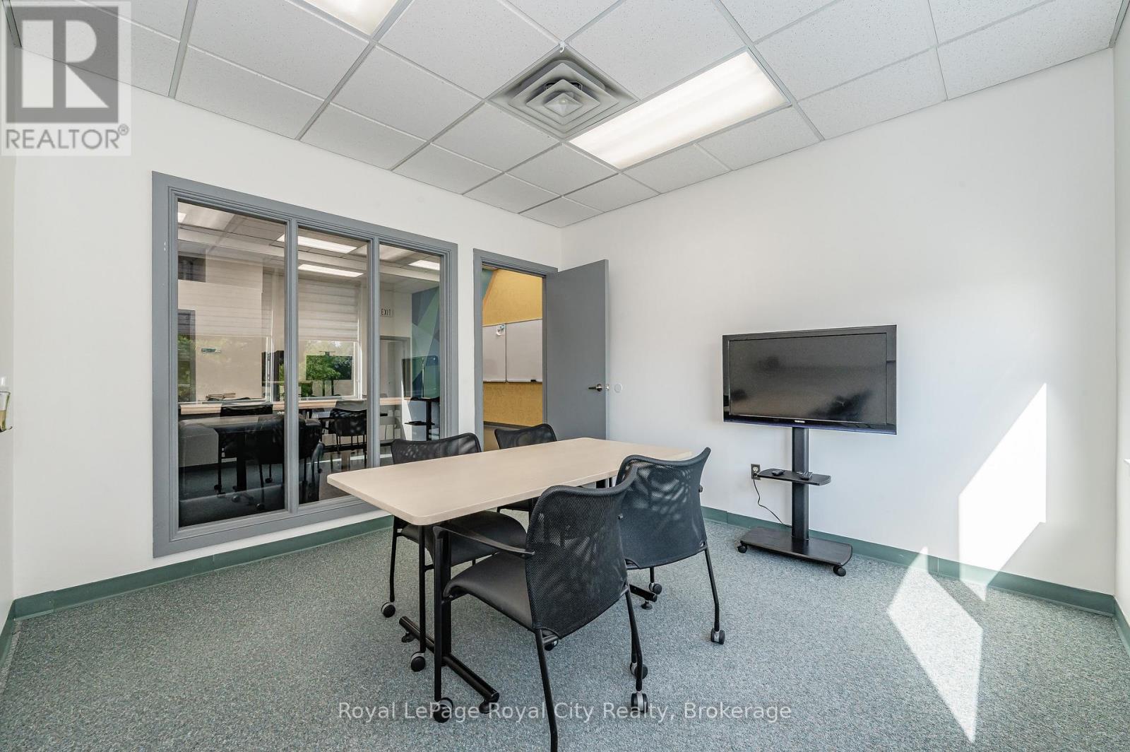 361 Southgate Drive, Guelph, Ontario  N1G 3M5 - Photo 21 - X12483554