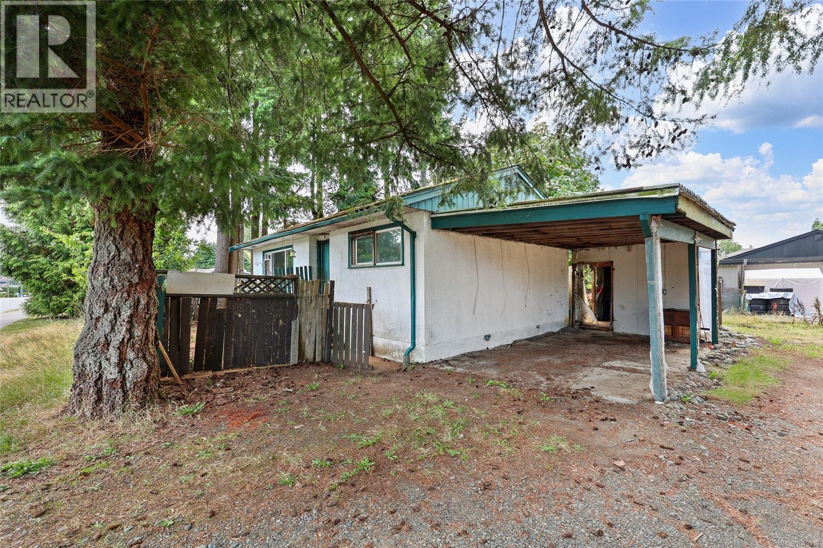 224 Westgate Rd, Campbell River, British Columbia  V9W 1R6 - Photo 2 - 1049950