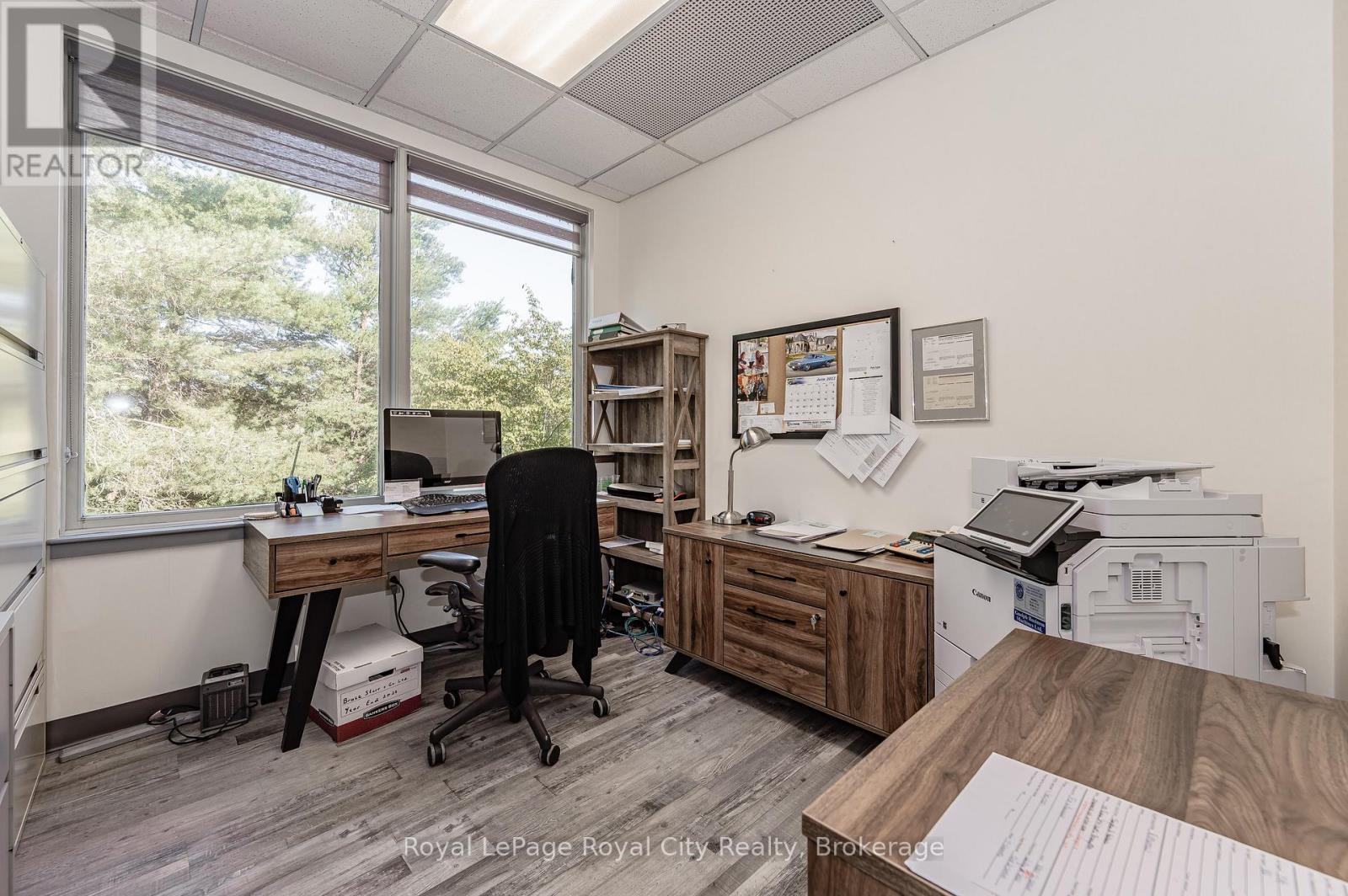 361 Southgate Drive, Guelph, Ontario  N1G 3M5 - Photo 30 - X12483554