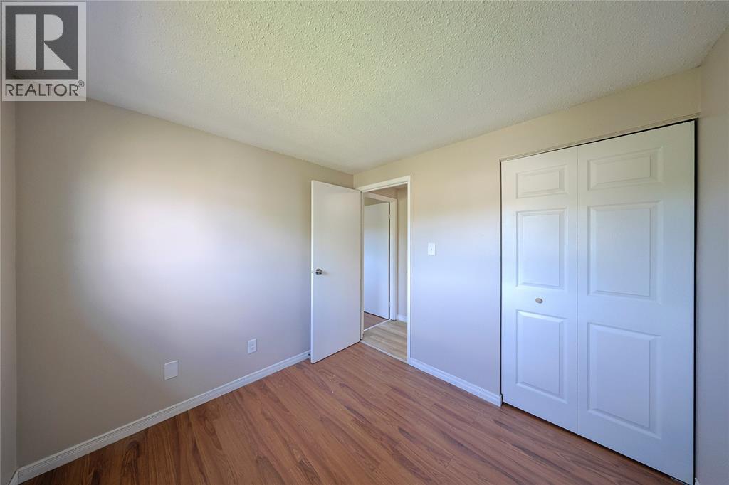 253 Hampton Avenue, Sarnia, Ontario  N7S 4Z2 - Photo 19 - 26022637