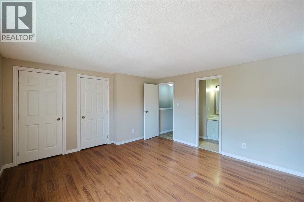 253 Hampton Avenue, Sarnia, Ontario  N7S 4Z2 - Photo 14 - 26022637