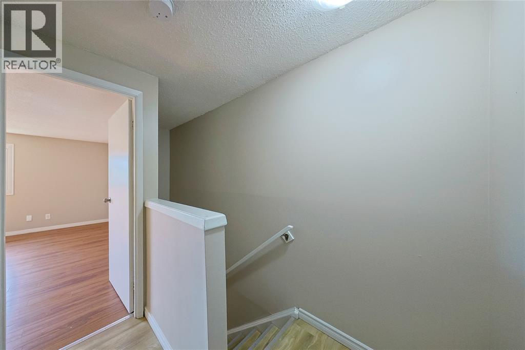 253 Hampton Avenue, Sarnia, Ontario  N7S 4Z2 - Photo 11 - 26022637