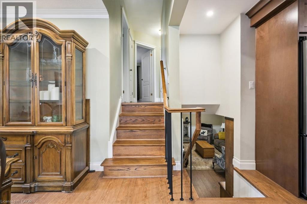 2033 Saxon Road, Oakville, Ontario  L6L 2V1 - Photo 18 - 40863790