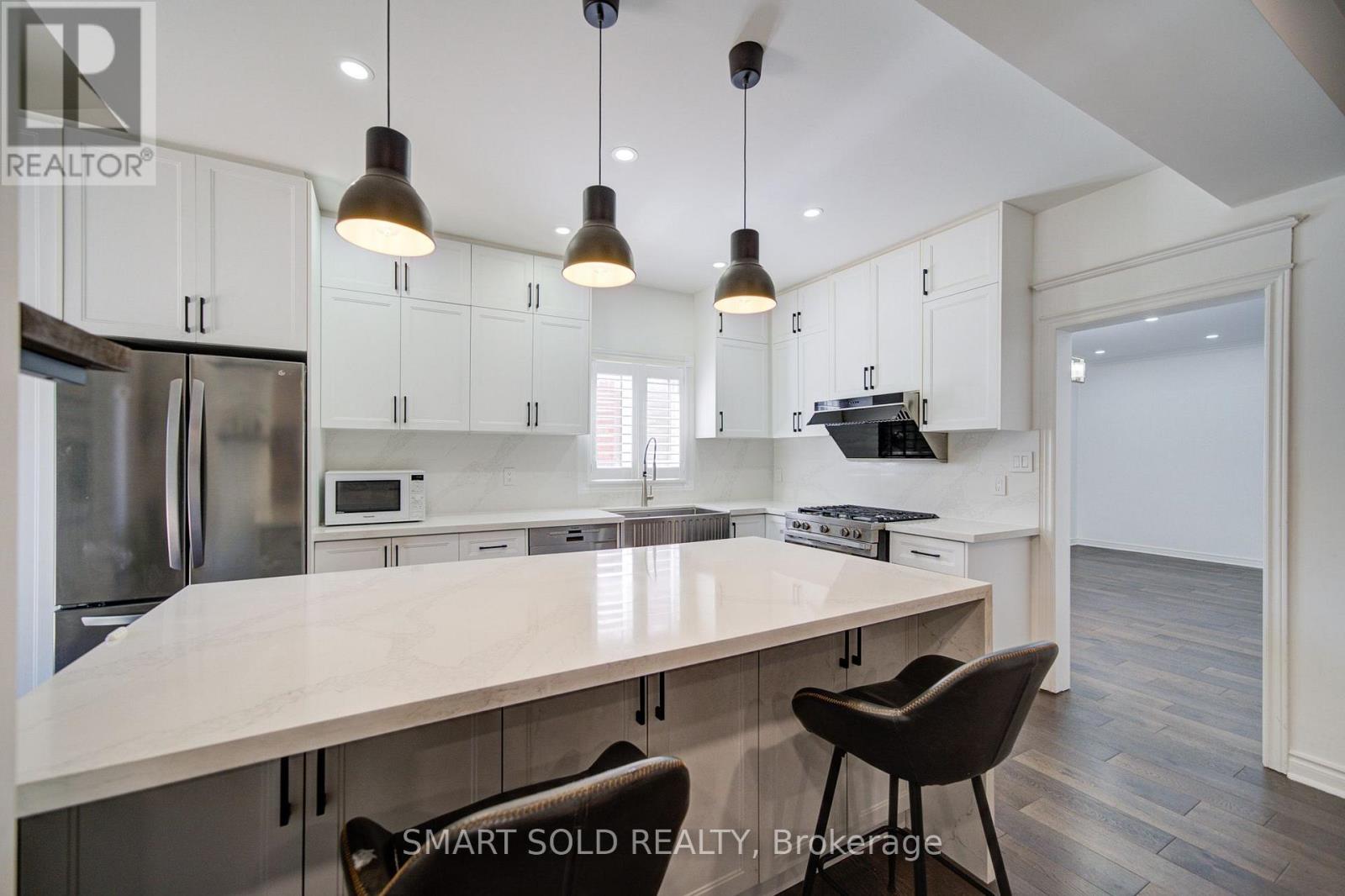 157 Waller Street, Whitby, Ontario  L1R 2P7 - Photo 14 - E13789200