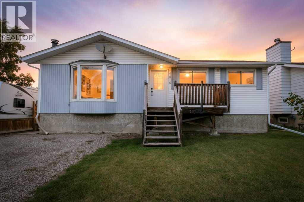 4818 52 Street, Olds, Alberta  T4H 1G2 - Photo 1 - A2344504