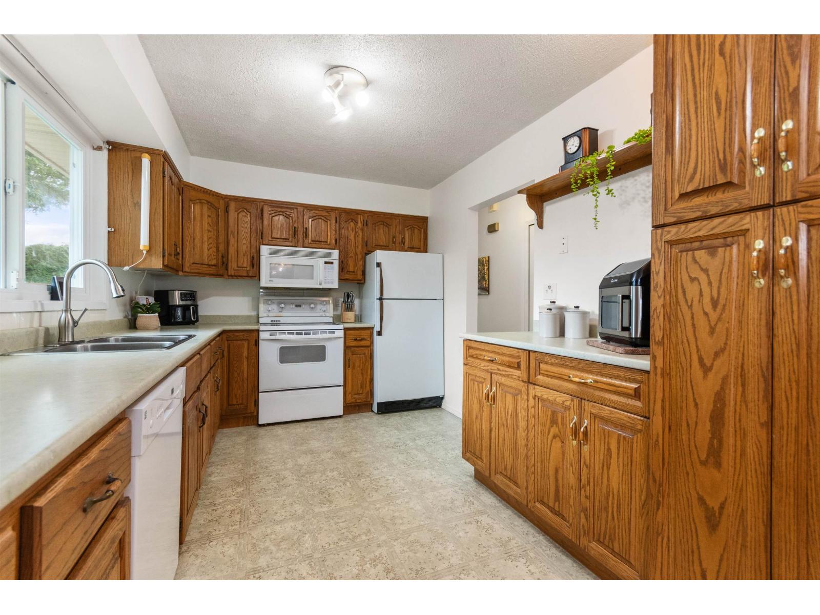45992 Silver Avenue, Sardis East Vedder, Chilliwack, British Columbia  V2R 2P9 - Photo 16 - R3165798
