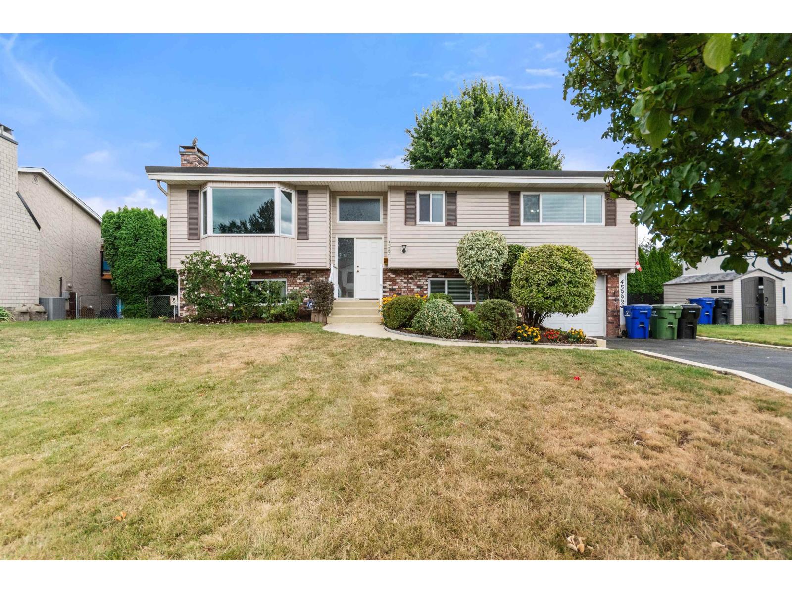 45992 Silver Avenue, Sardis East Vedder, Chilliwack, British Columbia  V2R 2P9 - Photo 3 - R3165798