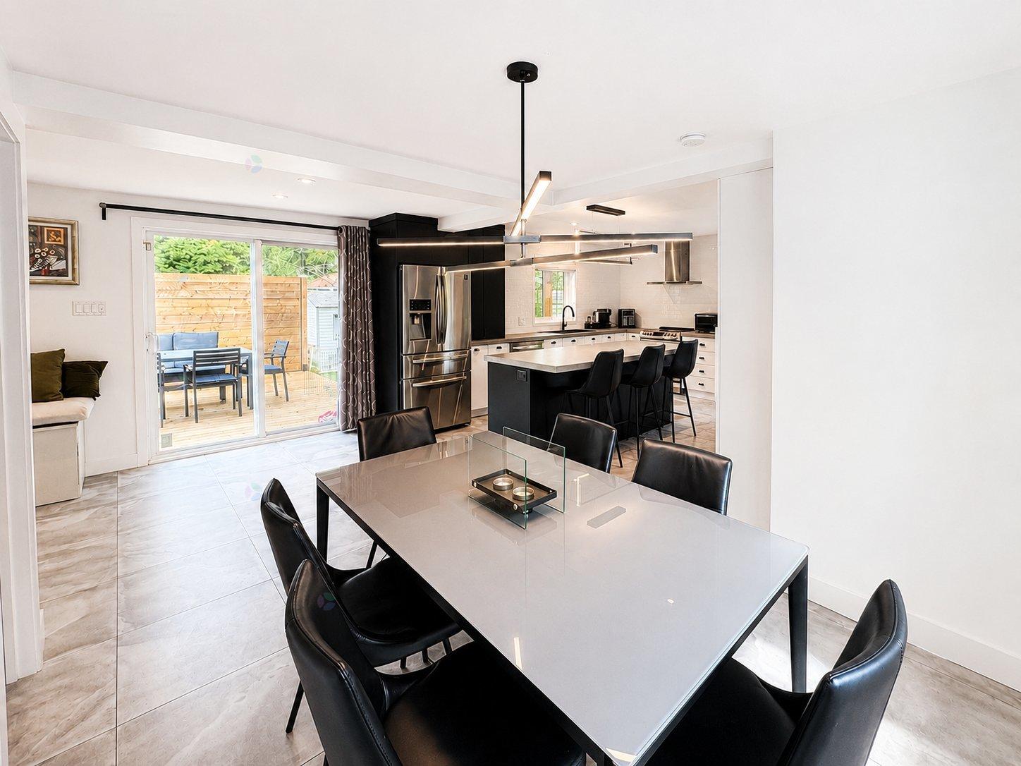 866 Rue Hatin Saint-Jérôme Quebec Canada J5L1P5 5