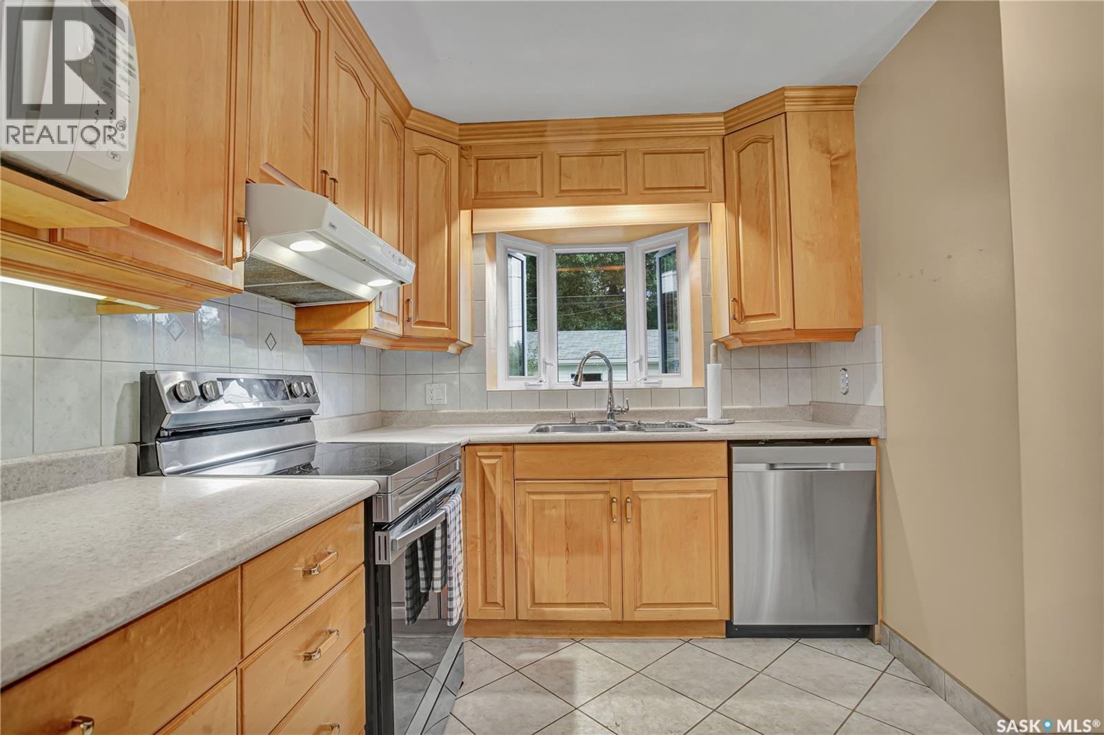 2429 Cumberland Avenue S, Saskatoon, Saskatchewan  S7J 1Z8 - Photo 10 - SK048627