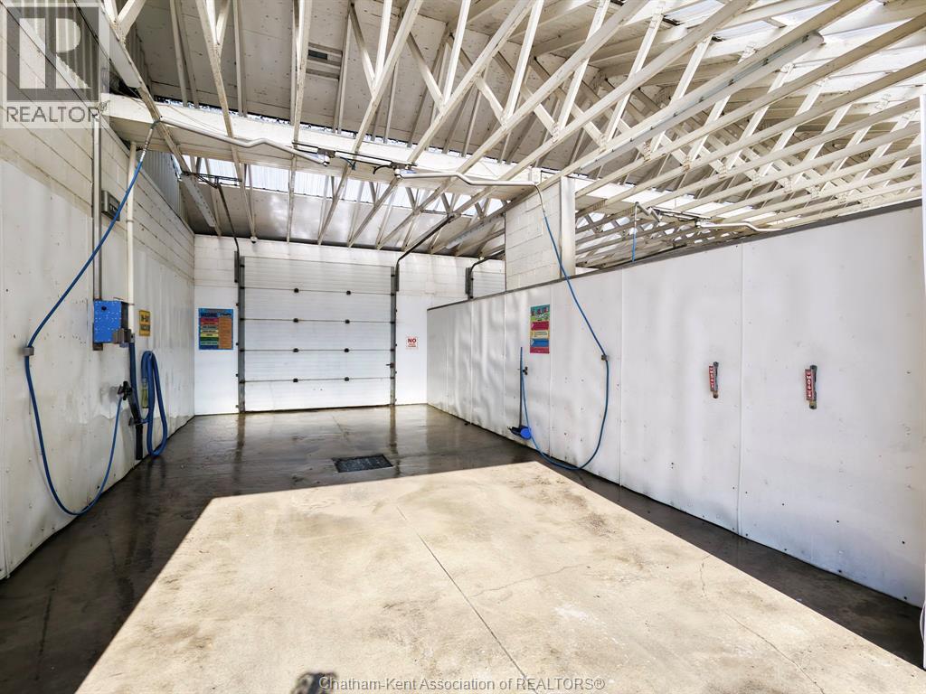 336 Grand Avenue East, Chatham, Ontario  N7L 1W6 - Photo 3 - 26022216