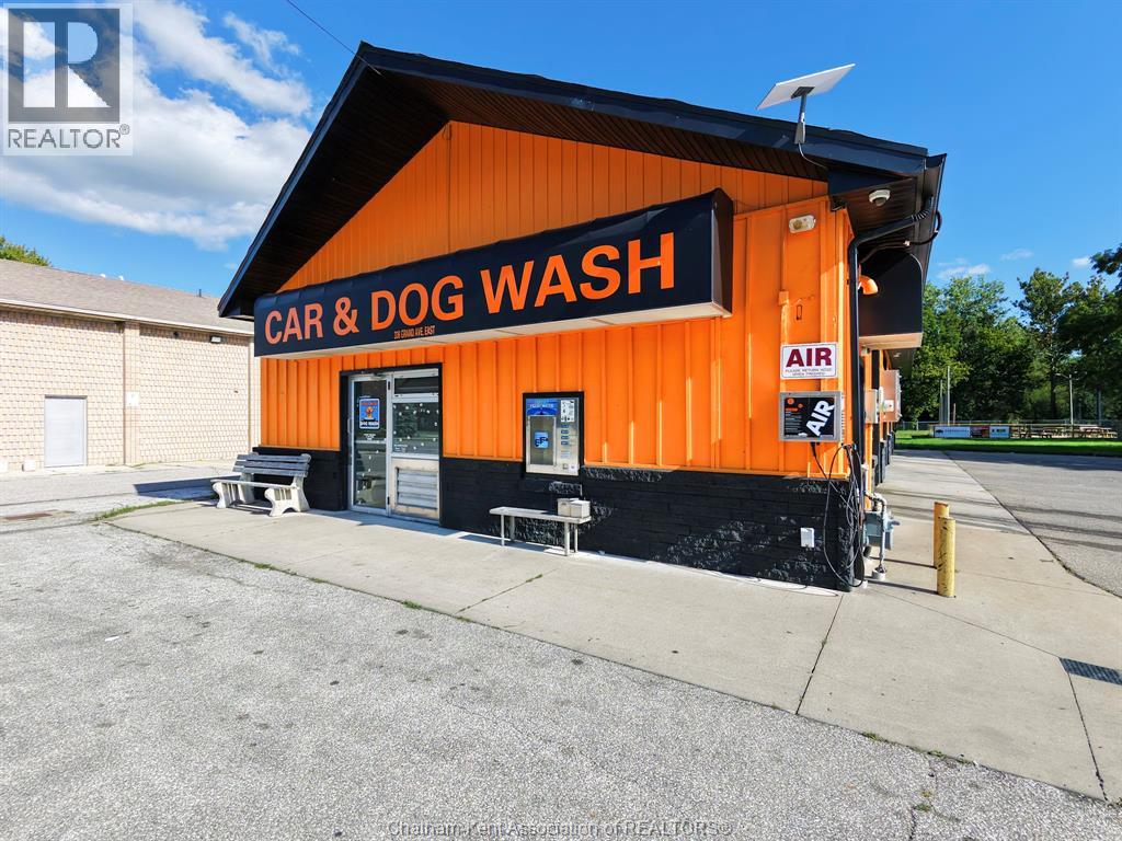 336 Grand Avenue East, Chatham, Ontario  N7L 1W6 - Photo 4 - 26022216