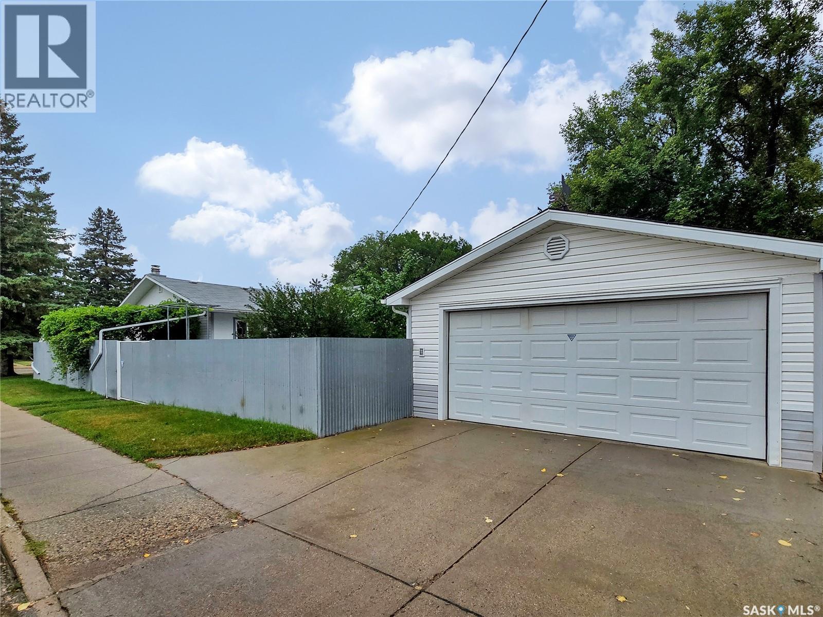 2429 Cumberland Avenue S, Saskatoon, Saskatchewan  S7J 1Z8 - Photo 41 - SK048627