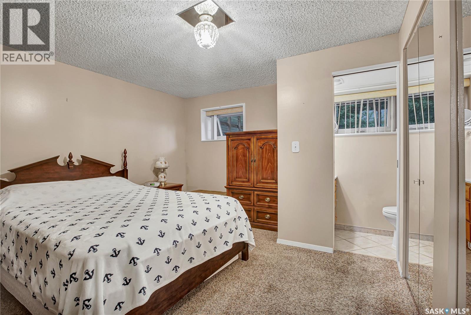2429 Cumberland Avenue S, Saskatoon, Saskatchewan  S7J 1Z8 - Photo 20 - SK048627