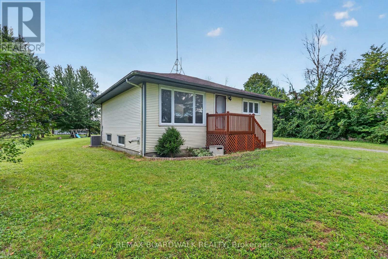 14310 Concession 11-12 Road, North Stormont, Ontario  K0A 1R0 - Photo 1 - X13792178