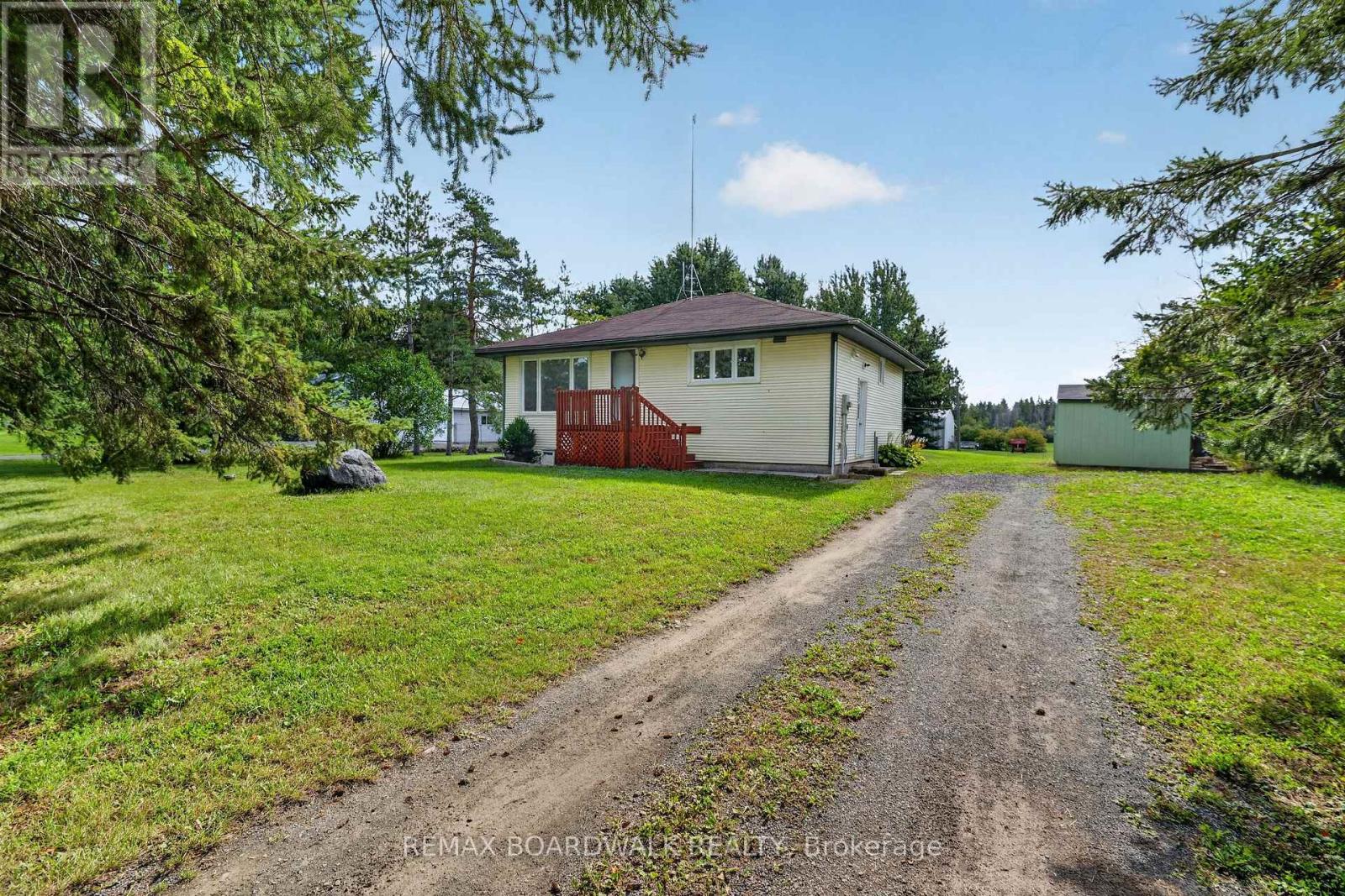 14310 Concession 11-12 Road, North Stormont, Ontario  K0A 1R0 - Photo 2 - X13792178