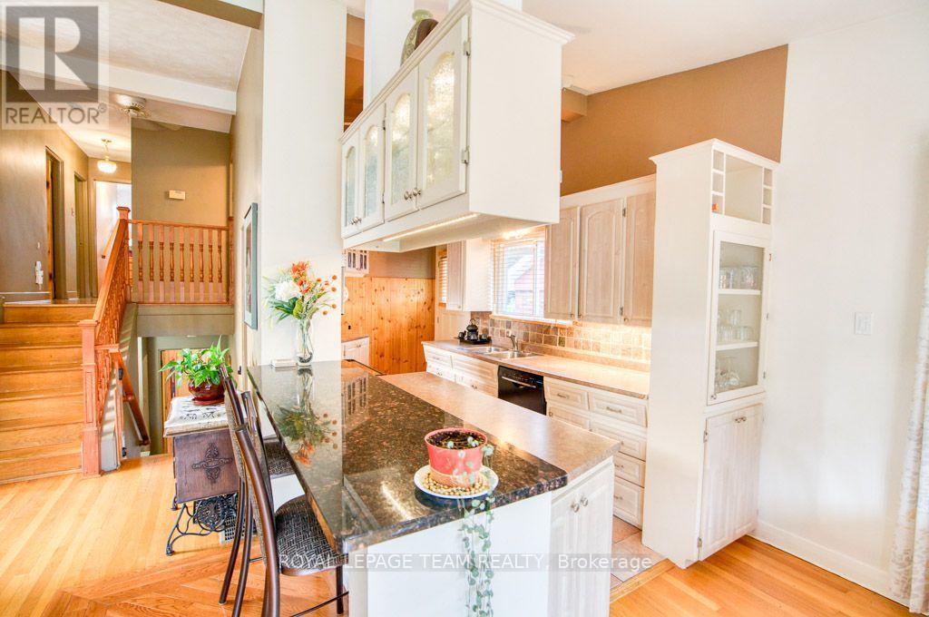 220 Ancaster Avenue, Ottawa, Ontario  K2B 5B3 - Photo 16 - X13792236