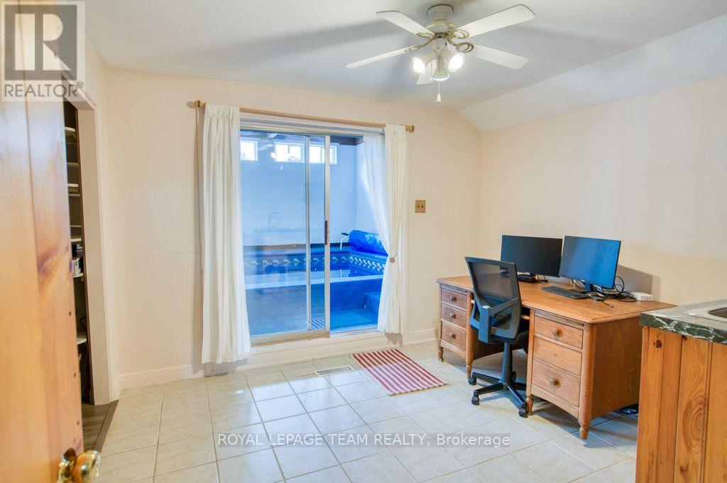 220 Ancaster Avenue, Ottawa, Ontario  K2B 5B3 - Photo 31 - X13792236