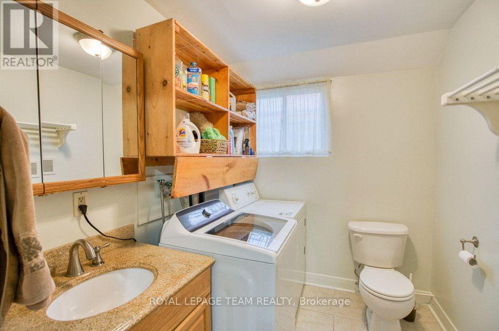 220 Ancaster Avenue, Ottawa, Ontario  K2B 5B3 - Photo 35 - X13792236