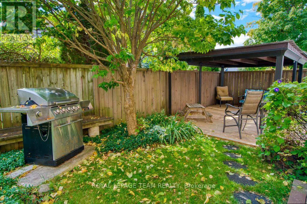 220 Ancaster Avenue, Ottawa, Ontario  K2B 5B3 - Photo 41 - X13792236