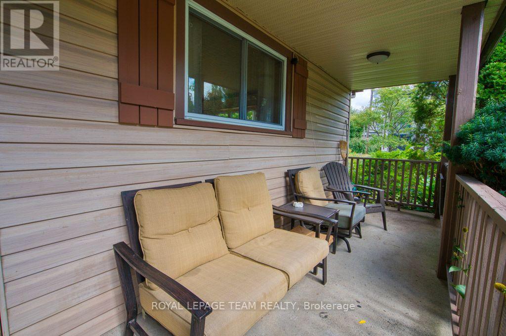 220 Ancaster Avenue, Ottawa, Ontario  K2B 5B3 - Photo 8 - X13792236