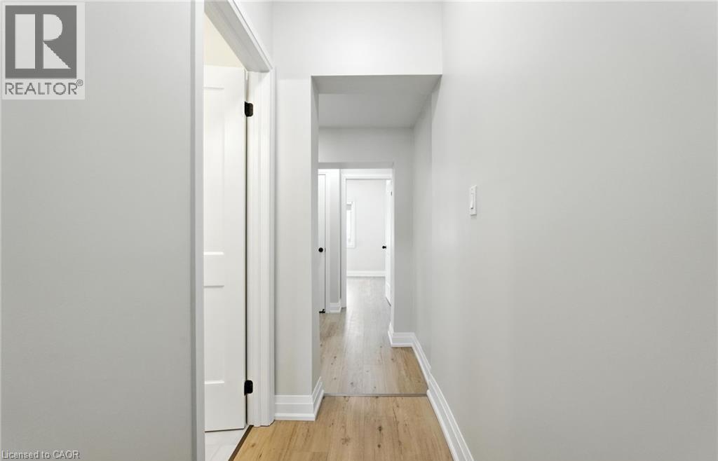929 Upper Ottawa Street Unit# C, Hamilton, Ontario  L8T 3V6 - Photo 14 - 40863557