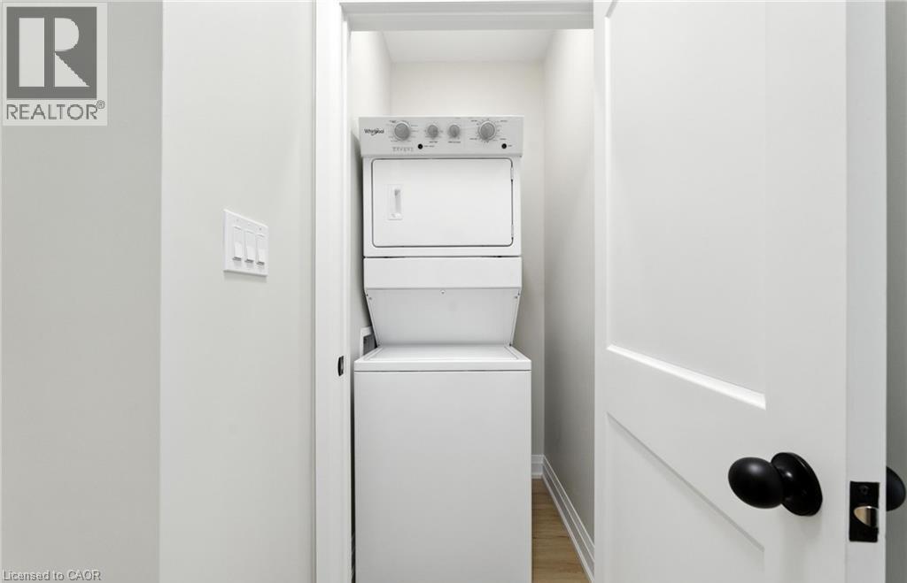 929 Upper Ottawa Street Unit# C, Hamilton, Ontario  L8T 3V6 - Photo 6 - 40863557
