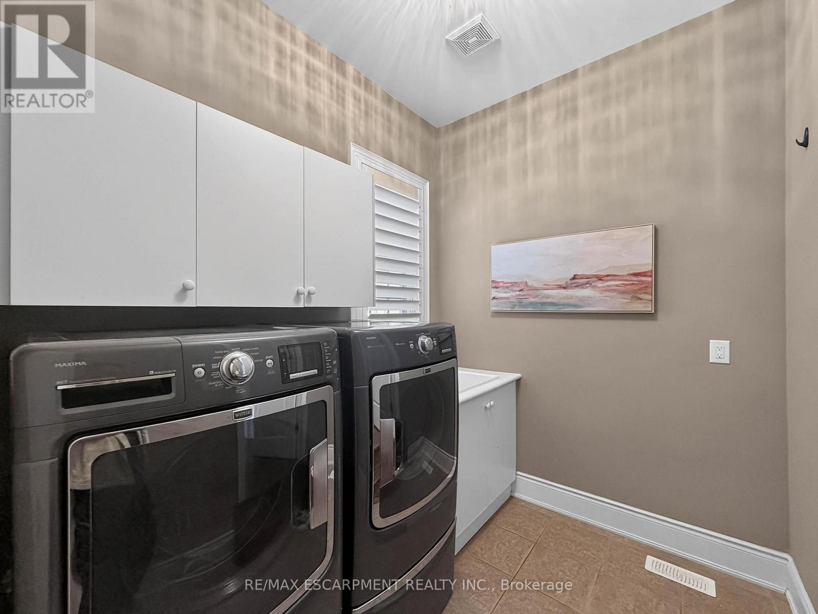 2121 Blackforest Crescent, Oakville, Ontario  L6M 4T6 - Photo 21 - W13787490