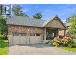 19 SELKIRK DRIVE, Huntsville, Ontario