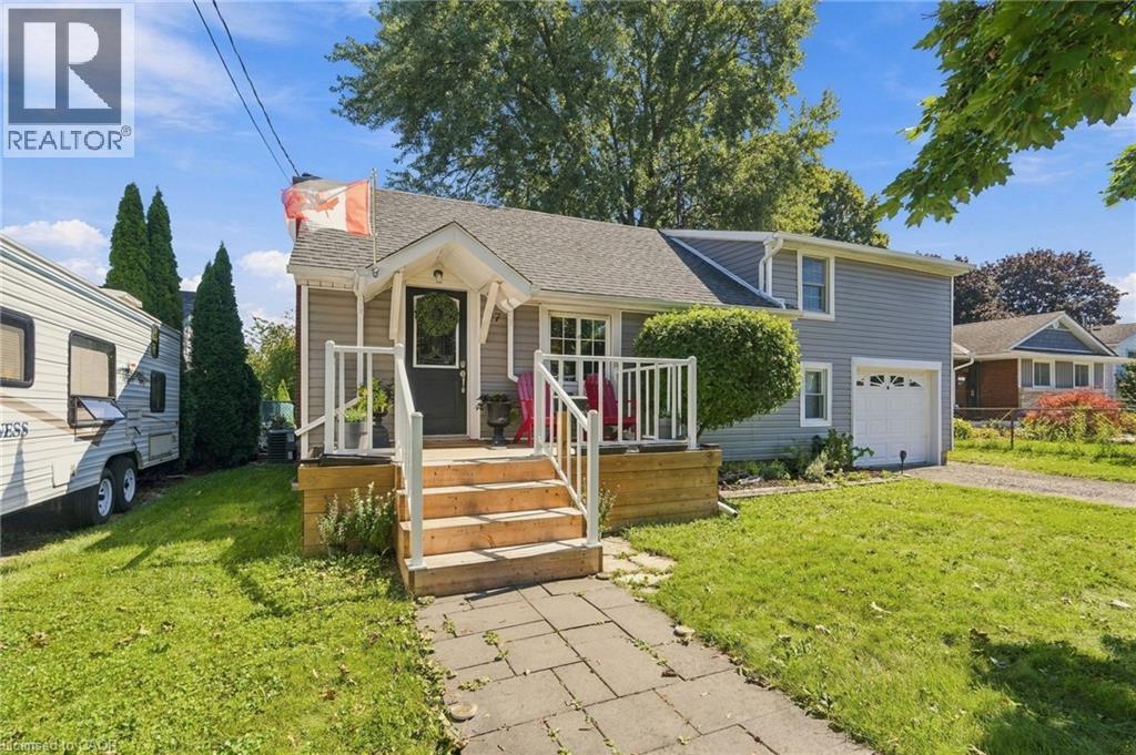 17 Foxglove Avenue, St. Catharines, Ontario  L2M 3E7 - Photo 2 - 40863186