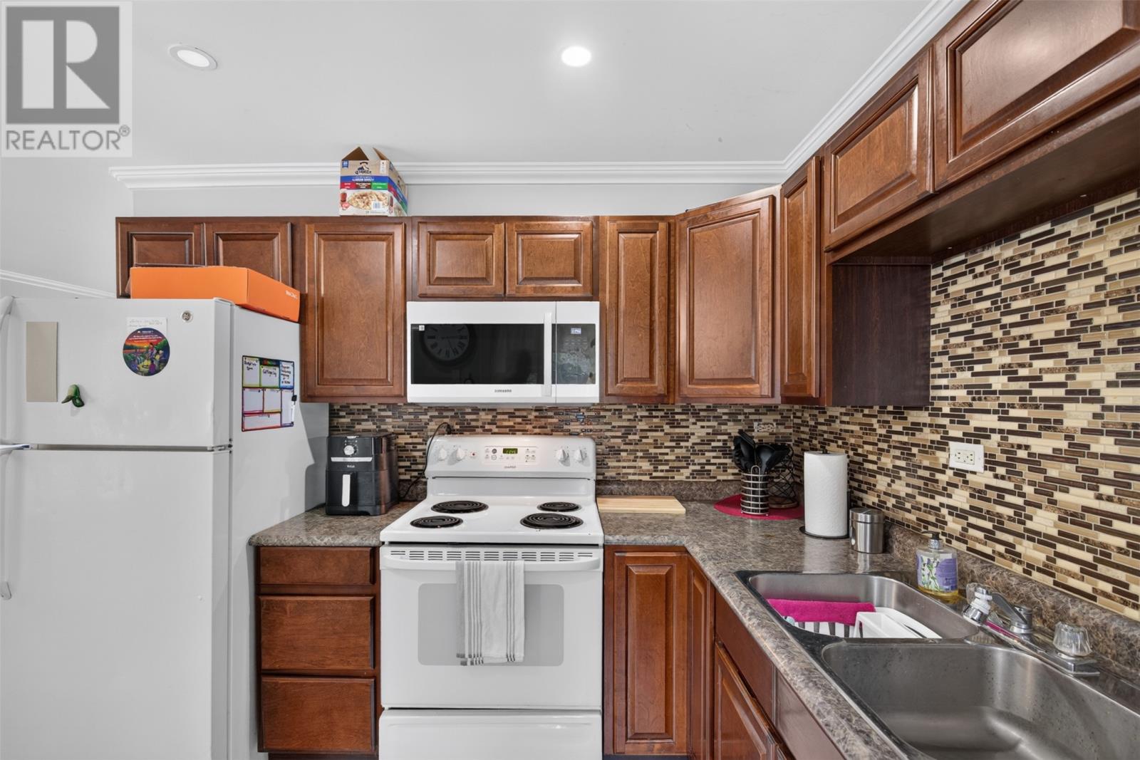 3 Glendale Avenue, Mount Pearl — photo 11