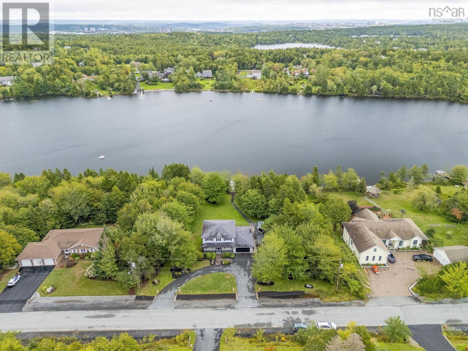 58 Lakefront Drive, Hammonds Plains, Nova Scotia  B4B 1L4 - Photo 3 - 202623497